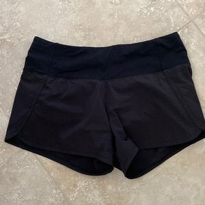 Lululemon Speed up MR lined short 4”